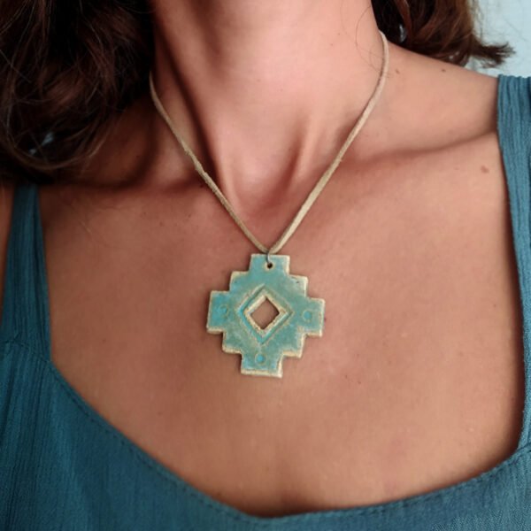 Collar de Cerámica Chakana Andina Rombo - Imagen 3