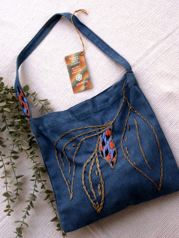 Tote Bag Vaquero Bordado a Mano - Imagen 2
